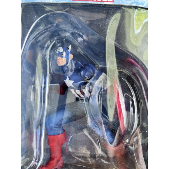 Marvel Comics Captain America Civil War Fighting Stance Figurine NEW BOXED 1/8 - Picture 4 of 9